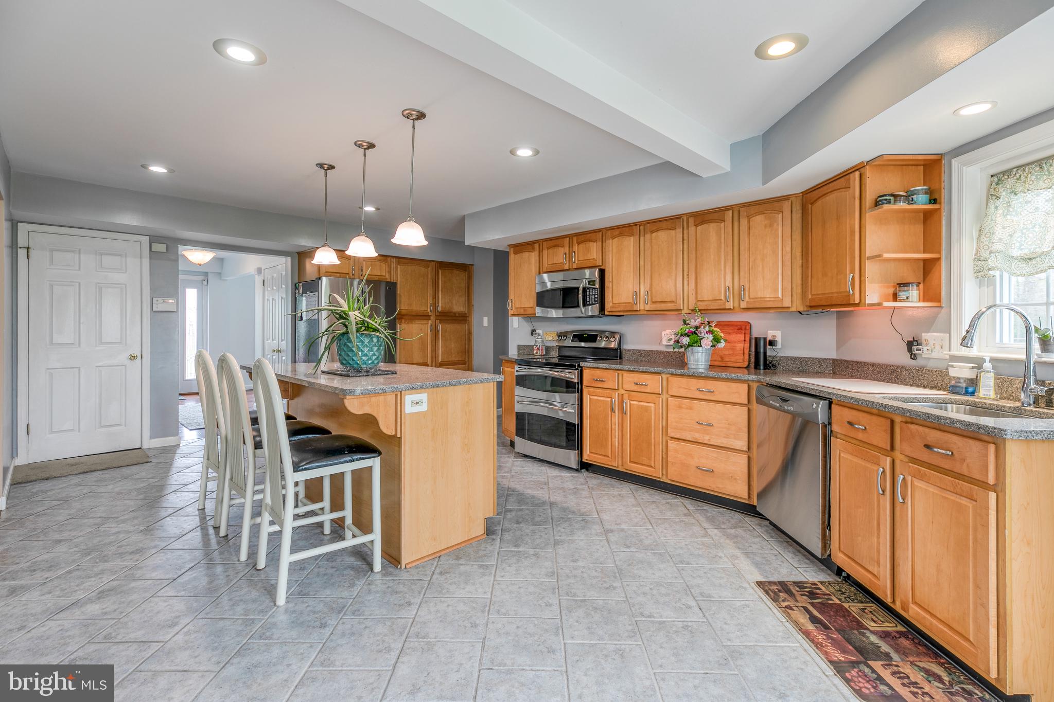 148 Flint Road Langhorne, PA 19047 - Photo 10 of 39 Remodeled Eat in Kitchen