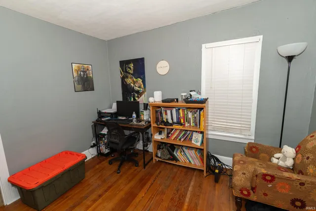 $172,500 | 223 Kenwood Avenue, Elkhart, IN 46516