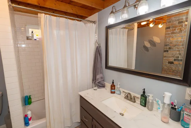 $172,500 | 223 Kenwood Avenue, Elkhart, IN 46516