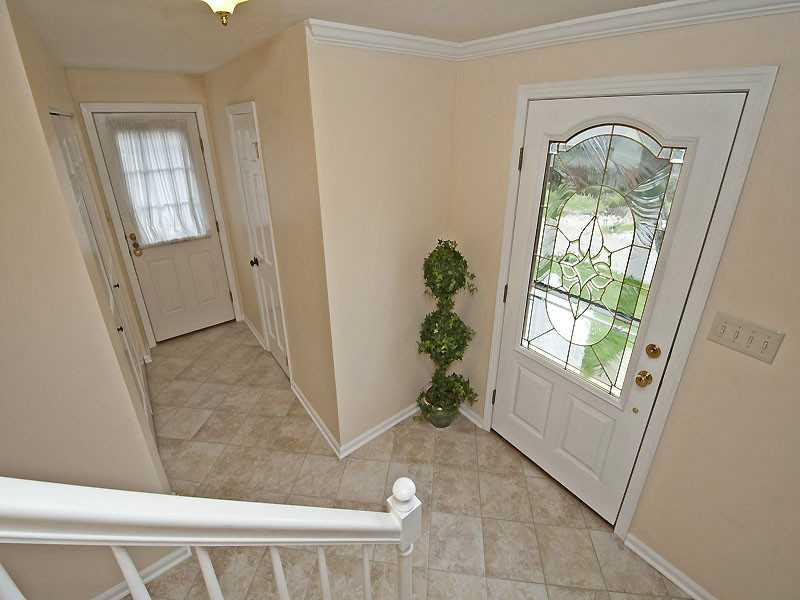 Entry/Foyer. 