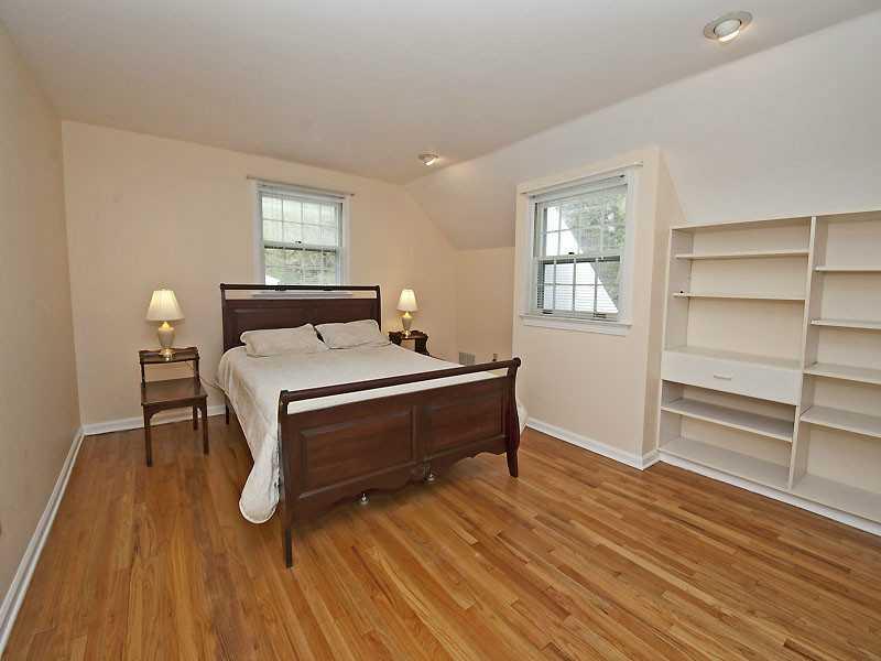 574 Harrogate Road Upper St. Clair, PA 15241 - Photo 17 of 25 Bedroom.