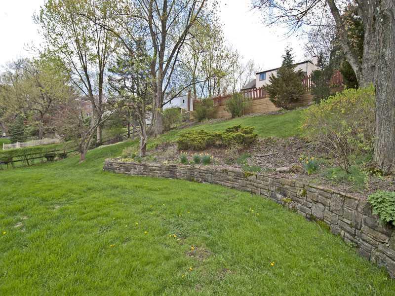 574 Harrogate Road Upper St. Clair, PA 15241 - Photo 25 of 25 Yard/Garden.