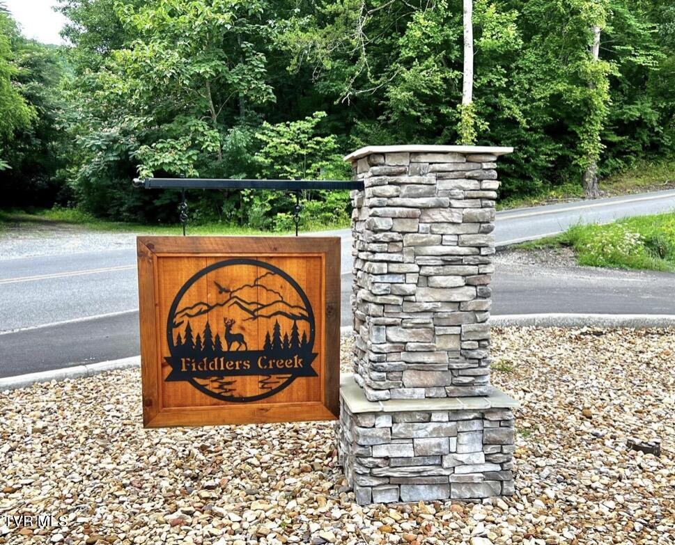 808 String Run Way, Unit LOT B6 Pigeon Forge, TN 37863 - Photo 57 of 64 IMG_5479