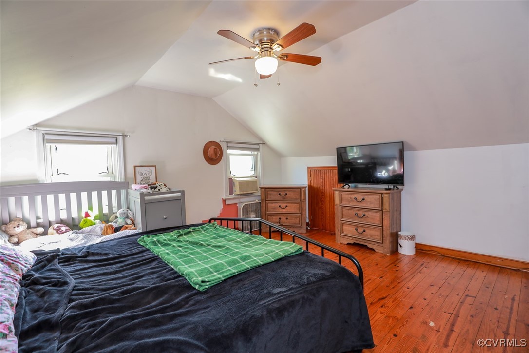10432 Verdon Road Doswell, VA 23047 - Photo 18 of 30 a living room with furniture and a flat screen tv