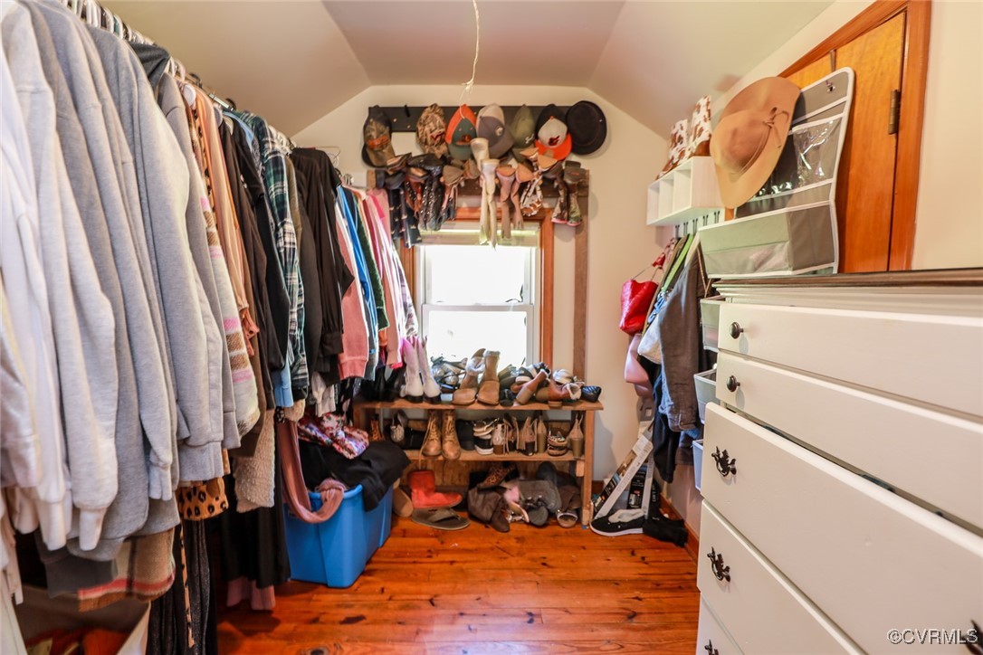 10432 Verdon Road Doswell, VA 23047 - Photo 20 of 30 a view of a room with gym equipment