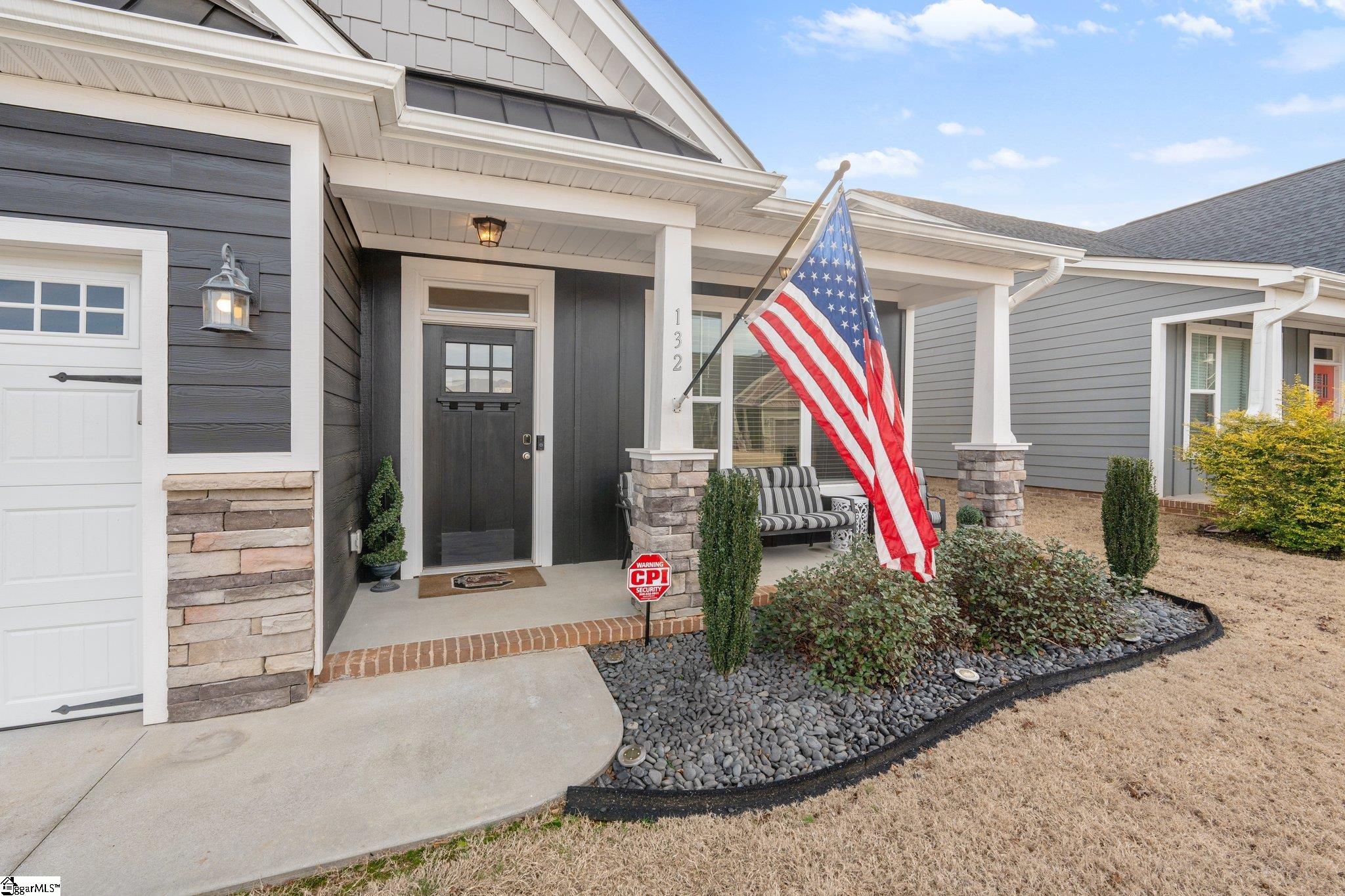 132 Cherrybark Lane Taylors, SC 29687 - Photo 4 of 31