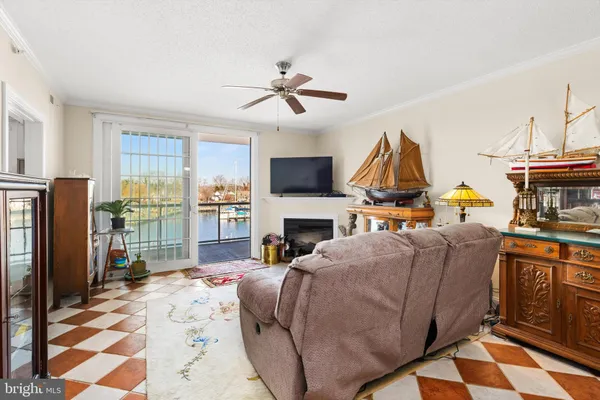 $339,900 | 530 Riverside Drive, Unit 202, Salisbury, MD 21801