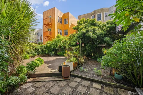 $1,795,000 | 122 Hugo Street, San Francisco, CA 94122