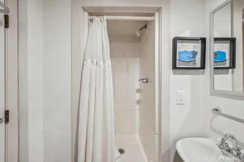 $1,795,000 | 122 Hugo Street, San Francisco, CA 94122