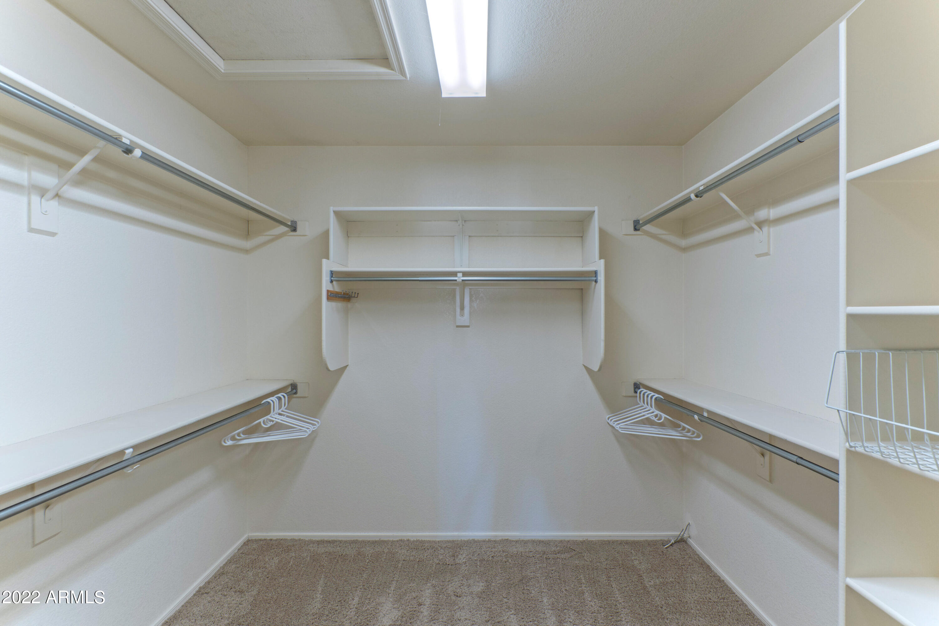 15511 Piccadilly Road Goodyear, AZ 85395 - Photo 20 of 31 Large walk in closet