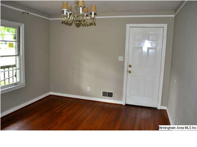 828 Martinwood Road Birmingham, AL 35235 - Photo 6 of 24