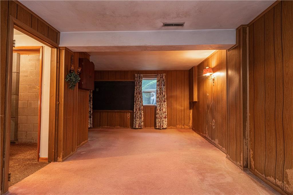 492 Smiths Ferry Road Midland, PA 15059 - Photo 23 of 33