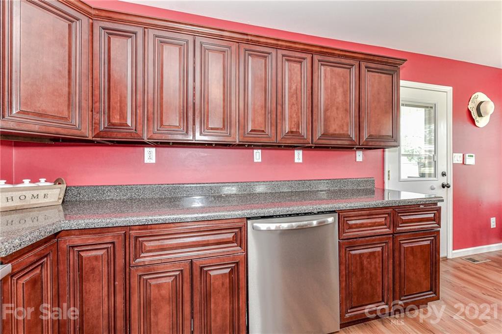 4630 Mel Nunnery Road Fort Lawn, SC 29714 - Photo 13 of 34 Gallery Image 13