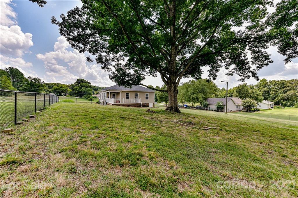 4630 Mel Nunnery Road Fort Lawn, SC 29714 - Photo 30 of 34 Gallery Image 30