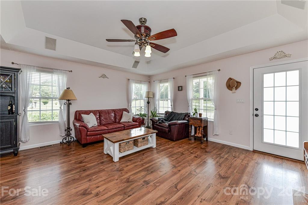 4630 Mel Nunnery Road Fort Lawn, SC 29714 - Photo 5 of 34 Gallery Image 5