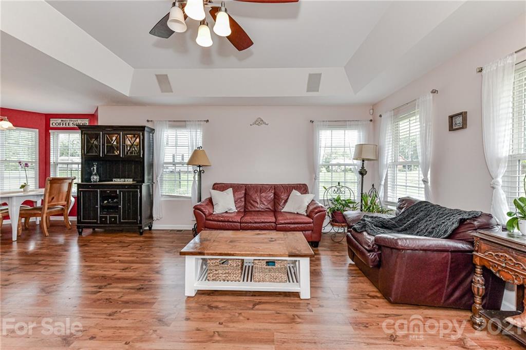 4630 Mel Nunnery Road Fort Lawn, SC 29714 - Photo 8 of 34 Gallery Image 8
