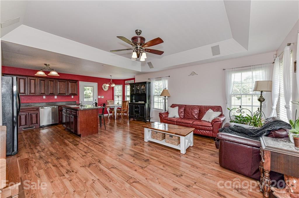 4630 Mel Nunnery Road Fort Lawn, SC 29714 - Photo 9 of 34 Gallery Image 9