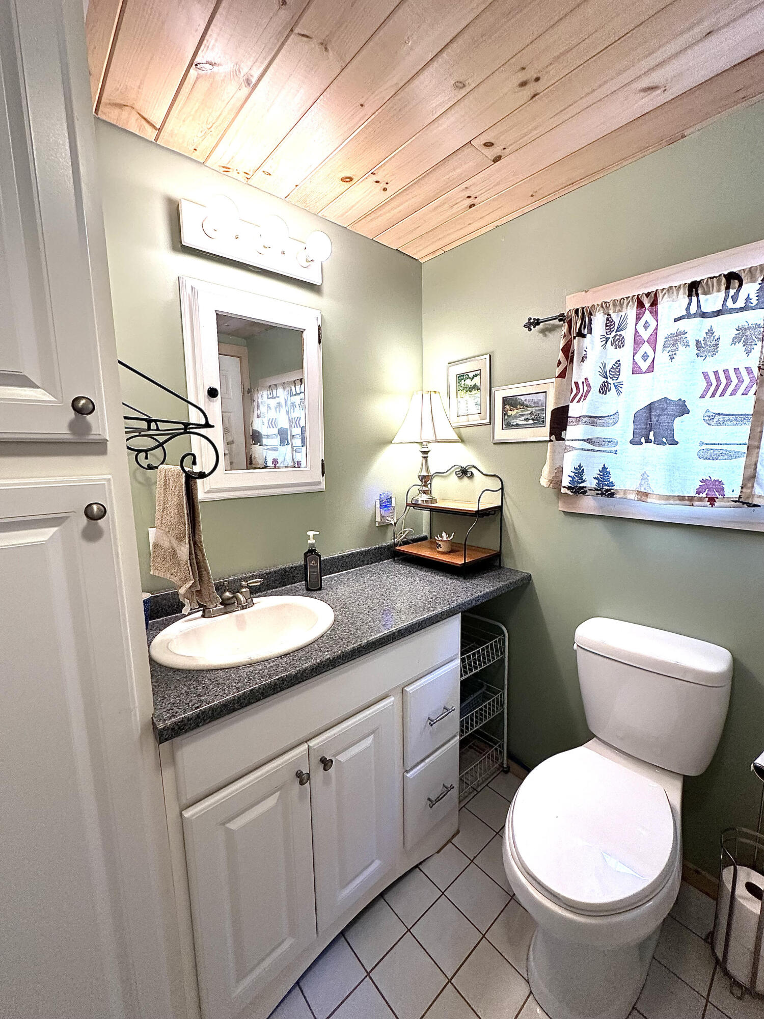 1050 East Plantation Road Blaine, ME 04734 - Photo 16 of 38 bath2