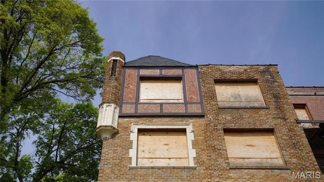 $1,099,000 | 5315 Cabanne Avenue, St. Louis, MO 63112