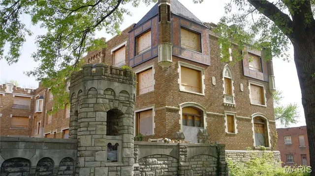 $1,099,000 | 5315 Cabanne Avenue, St. Louis, MO 63112