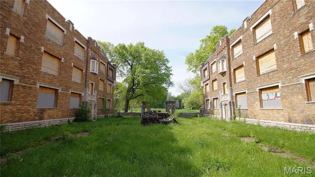 $1,099,000 | 5315 Cabanne Avenue, St. Louis, MO 63112