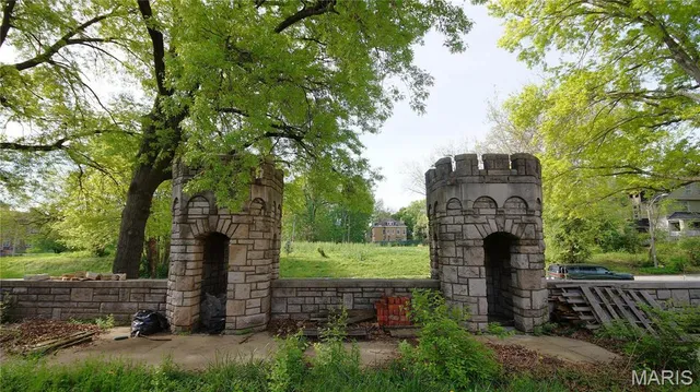 $1,099,000 | 5315 Cabanne Avenue, St. Louis, MO 63112