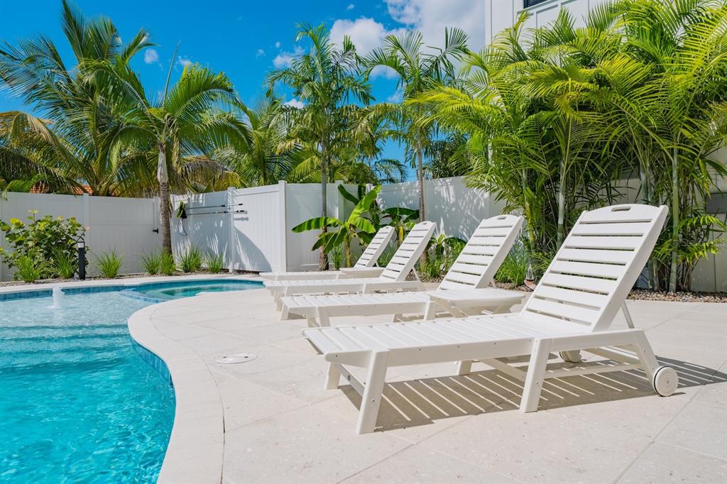 6910 Midnight Pass Road, Unit B Sarasota, FL 34242 - Photo 40 of 48