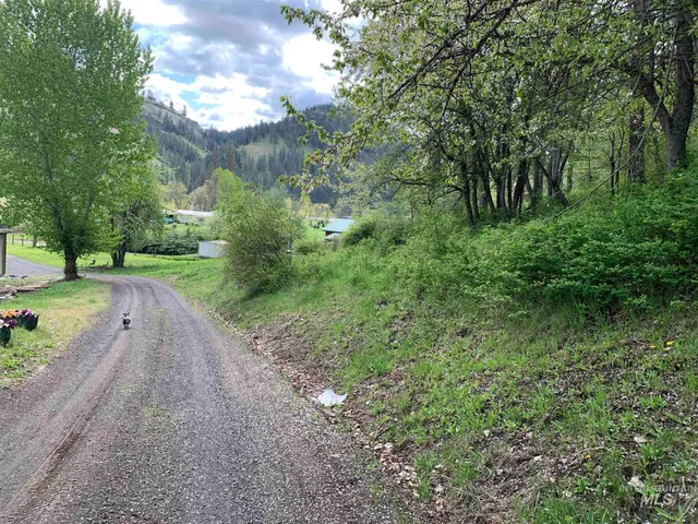 $600,000 | 120 Three Bear Lane, Stites, ID 83552