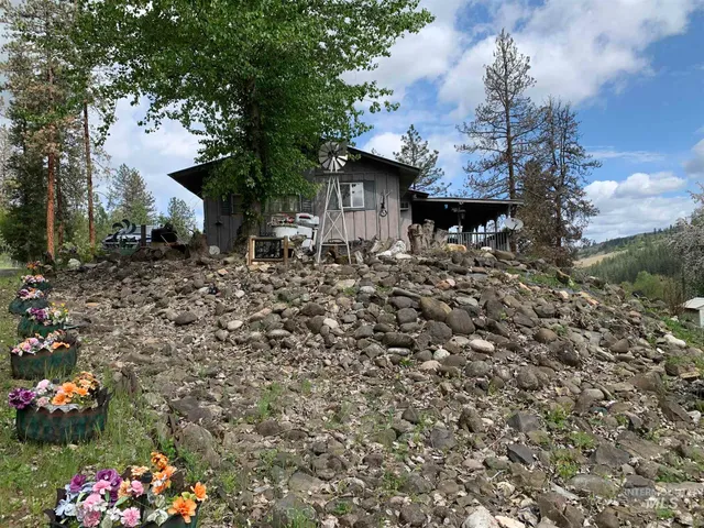 $600,000 | 120 Three Bear Lane, Stites, ID 83552
