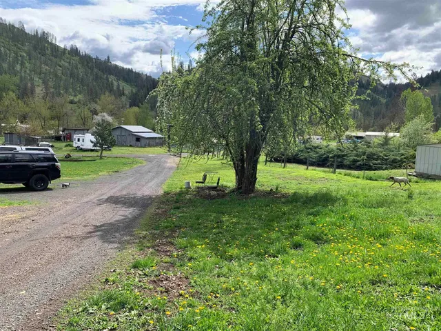 $600,000 | 120 Three Bear Lane, Stites, ID 83552