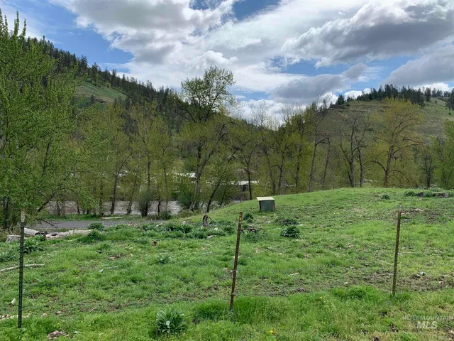 $600,000 | 120 Three Bear Lane, Stites, ID 83552
