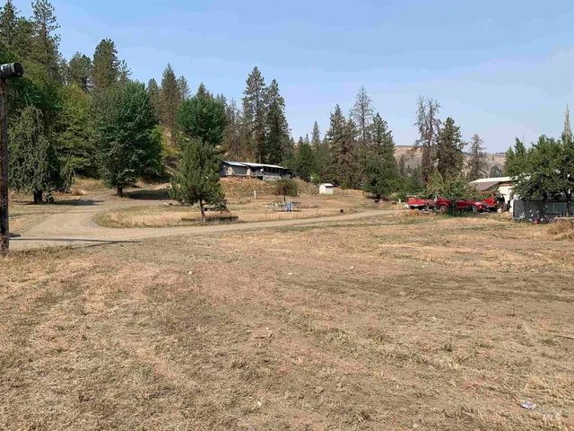 $600,000 | 120 Three Bear Lane, Stites, ID 83552