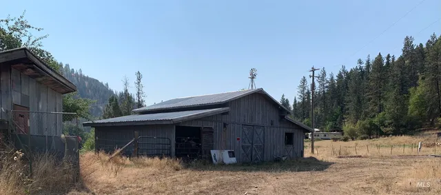 $600,000 | 120 Three Bear Lane, Stites, ID 83552