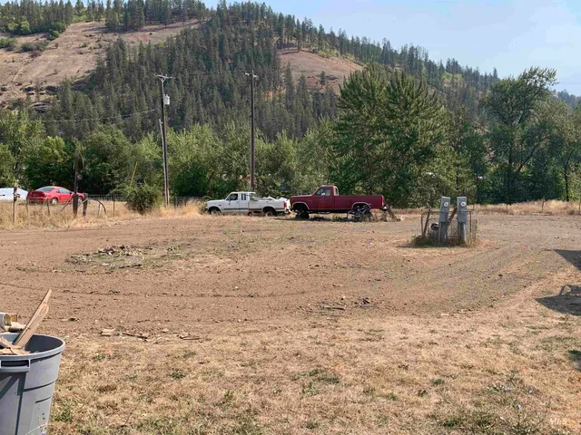 $600,000 | 120 Three Bear Lane, Stites, ID 83552