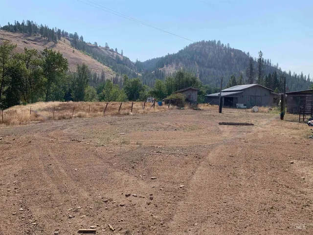 $600,000 | 120 Three Bear Lane, Stites, ID 83552