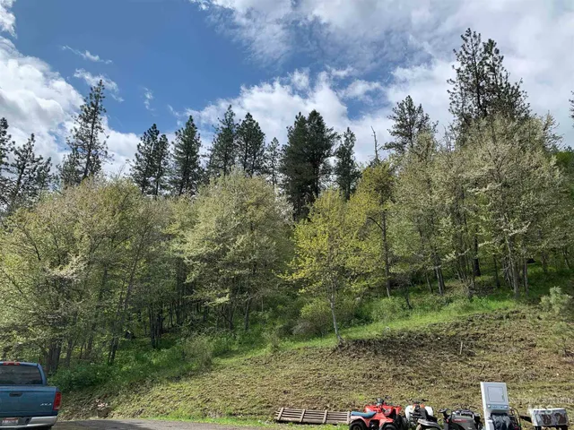 $600,000 | 120 Three Bear Lane, Stites, ID 83552