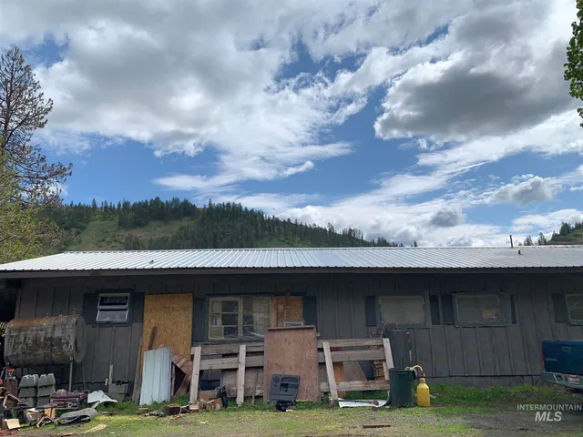 $600,000 | 120 Three Bear Lane, Stites, ID 83552