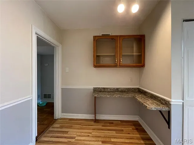 $259,900 | 7545 Wellington Way, Unit 2B, Clayton, MO 63105