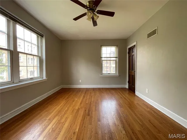 $259,900 | 7545 Wellington Way, Unit 2B, Clayton, MO 63105