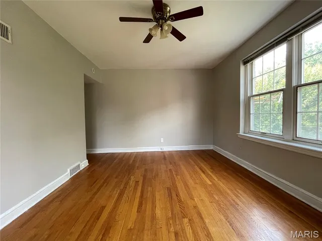 $259,900 | 7545 Wellington Way, Unit 2B, Clayton, MO 63105