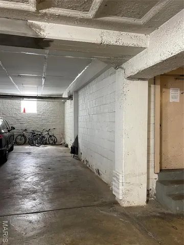 $259,900 | 7545 Wellington Way, Unit 2B, Clayton, MO 63105