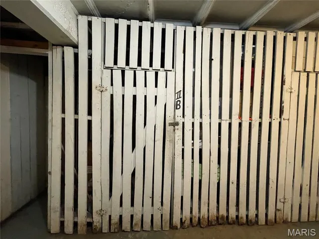 $259,900 | 7545 Wellington Way, Unit 2B, Clayton, MO 63105