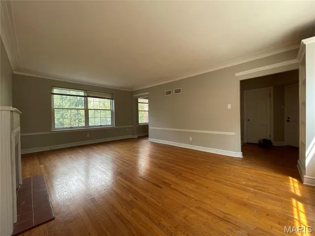 $259,900 | 7545 Wellington Way, Unit 2B, Clayton, MO 63105