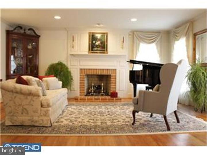 14 Cove Road Moorestown, NJ 08057 - Photo 2 of 13 Living Room