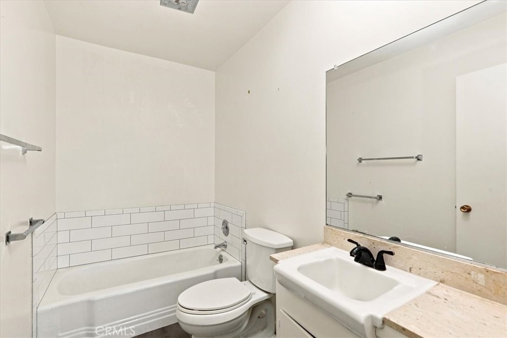 28811 Carmel Road Sun City, CA 92586 - Photo 18 of 31 Gallery Image 18
