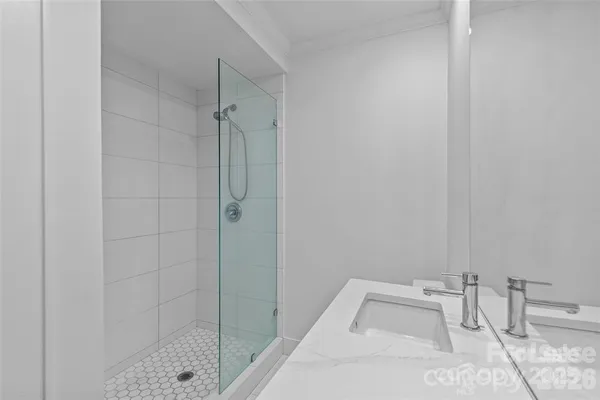$2,950 | 609 Queens Road, Unit A, Charlotte, NC 28207