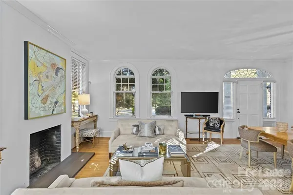 $2,950 | 609 Queens Road, Unit A, Charlotte, NC 28207