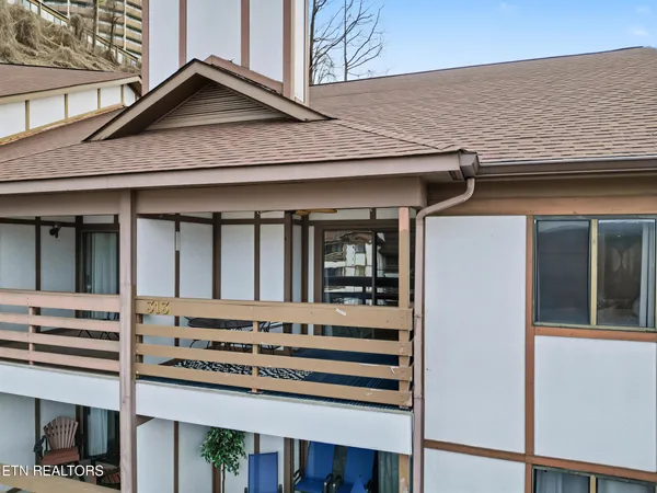 $385,000 | 616 Turkey Nest Road, Unit 313, Gatlinburg, TN 37738