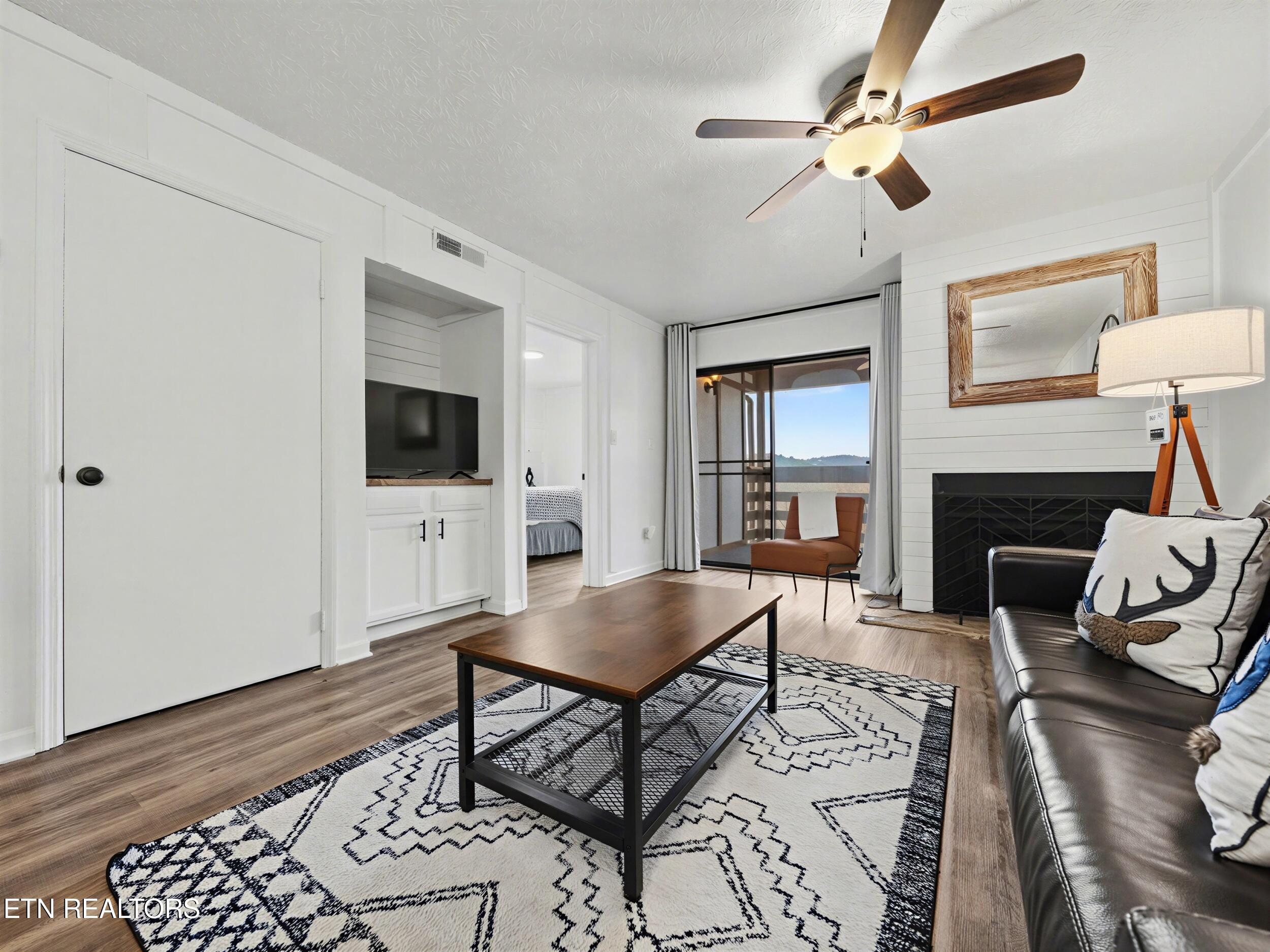 616 Turkey Nest Road, Unit 313 Gatlinburg, TN 37738 - Photo 5 of 37 8_29