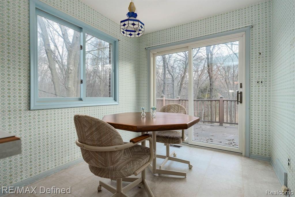 6045 Ronnoco Road Rochester Hills, MI 48306 - Photo 15 of 40